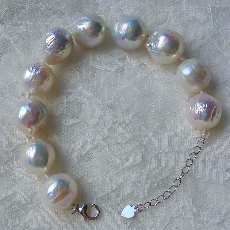 13mm white cultured single strand pearl bracelet jewellery with bright reflections