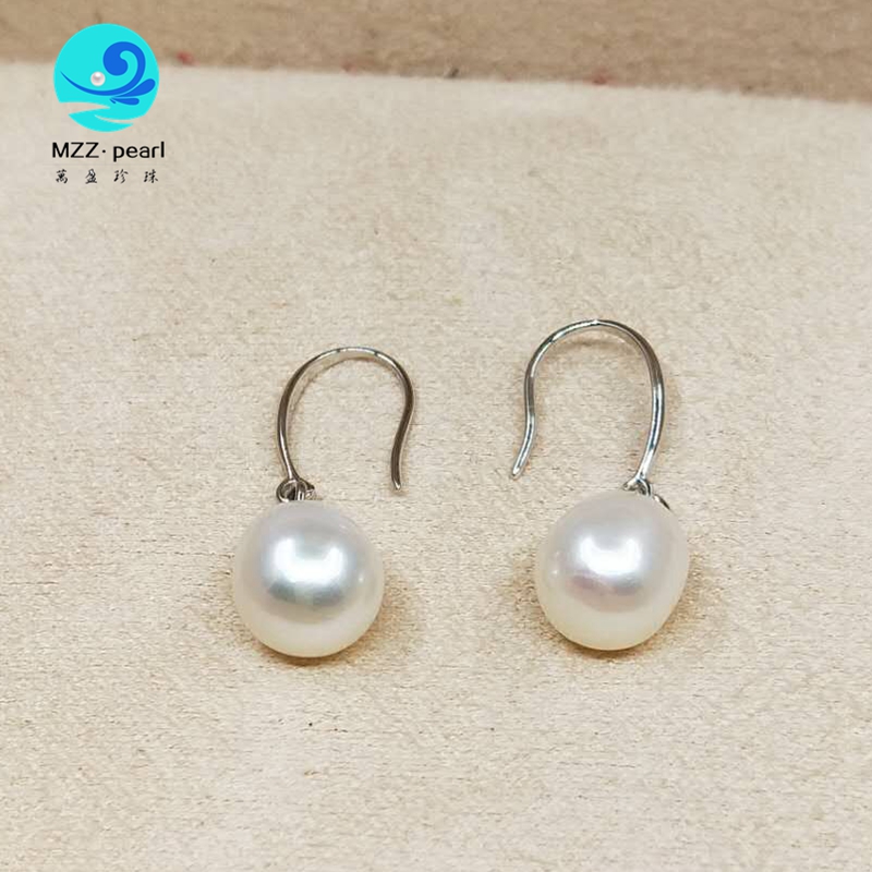 classic design white rice shape pearl dangle earrings 8x9mm